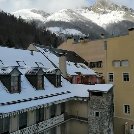 Altitude 930 Centre Ville Bel Appartement Au Calme 科特雷