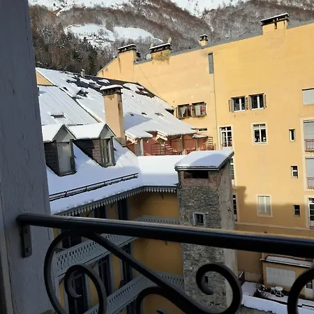 Altitude 930 Centre Ville Bel Appartement Au Calme アパート コテレ