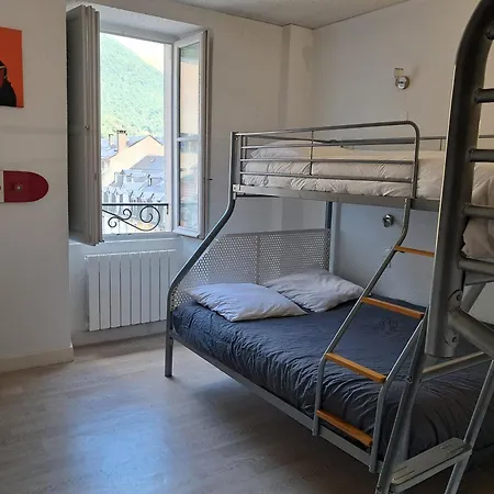 Altitude 930 Centre Ville Bel Appartement Au Calme 公寓 *