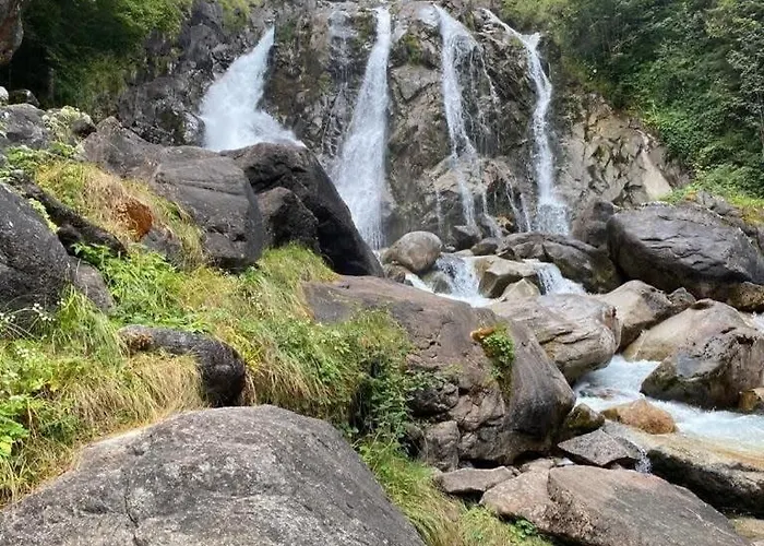 Appartement Pour Familles Ou Couples Ou Curistes Proche Telecabine & Thermes - Apartment *