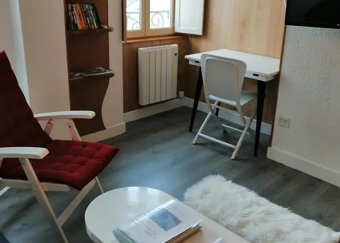 Appartement Pour Familles Ou Couples Ou Curistes Proche Telecabine & Thermes - Apartment *