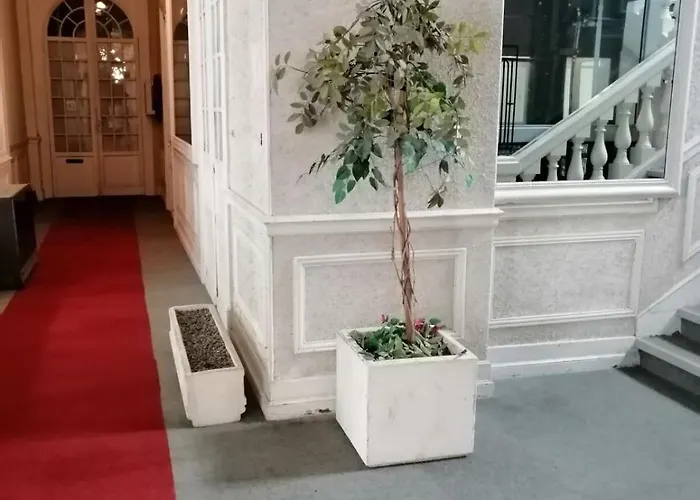 Appartement Pour Familles Ou Couples Ou Curistes Proche Telecabine & Thermes -